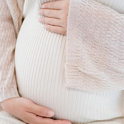 作为“超大杯”🚊♓，iQOO 15🍽 Ult🍉ra仍然🦊延续了i⛔QOO🏝🧀